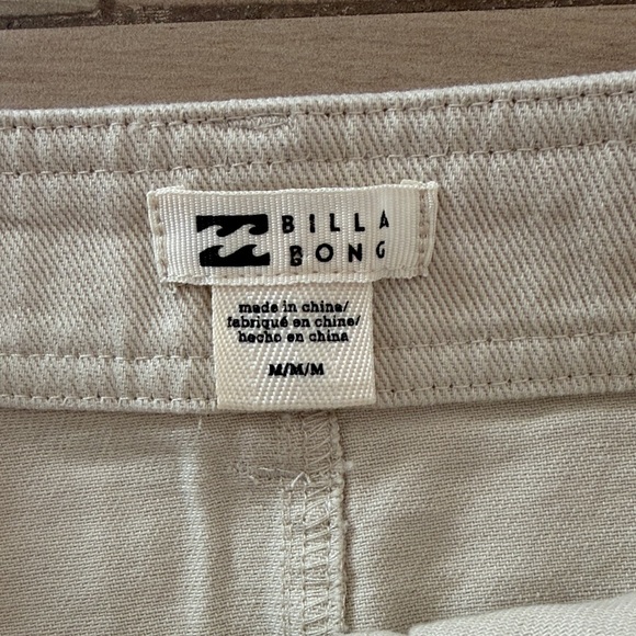 Billabong Womens Cream Cargo Mini Skirt Off White Denim Utility Size Medium - Picture 2 of 7